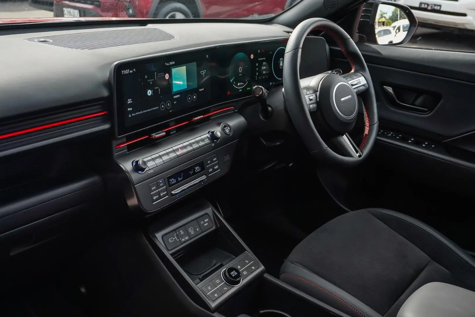 2025 Hyundai Kona Gallery Image 11
