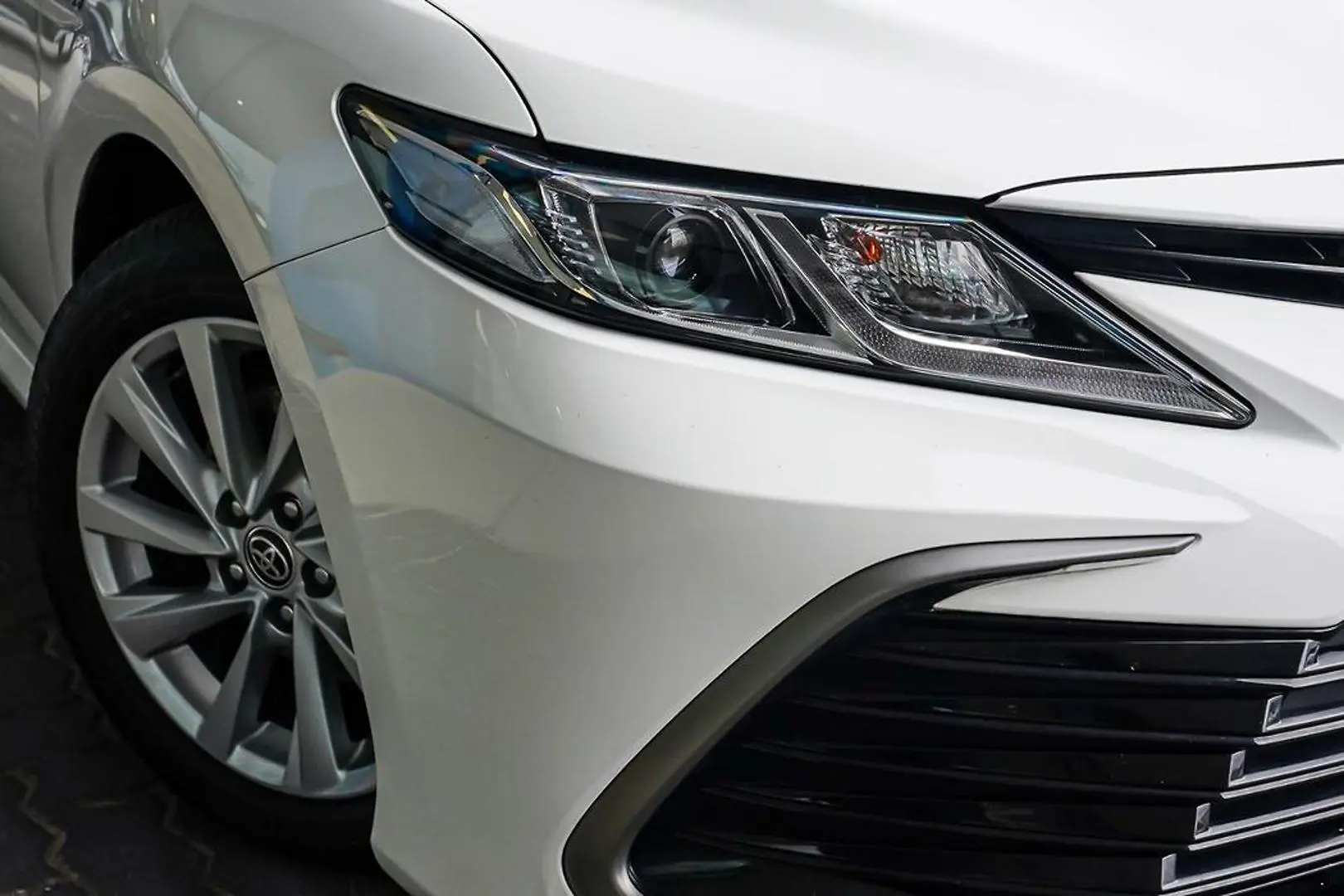 2021 Toyota Camry Gallery Image 13