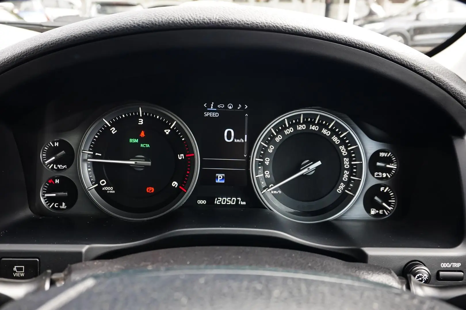 2018 Toyota Landcruiser Gallery Image 19