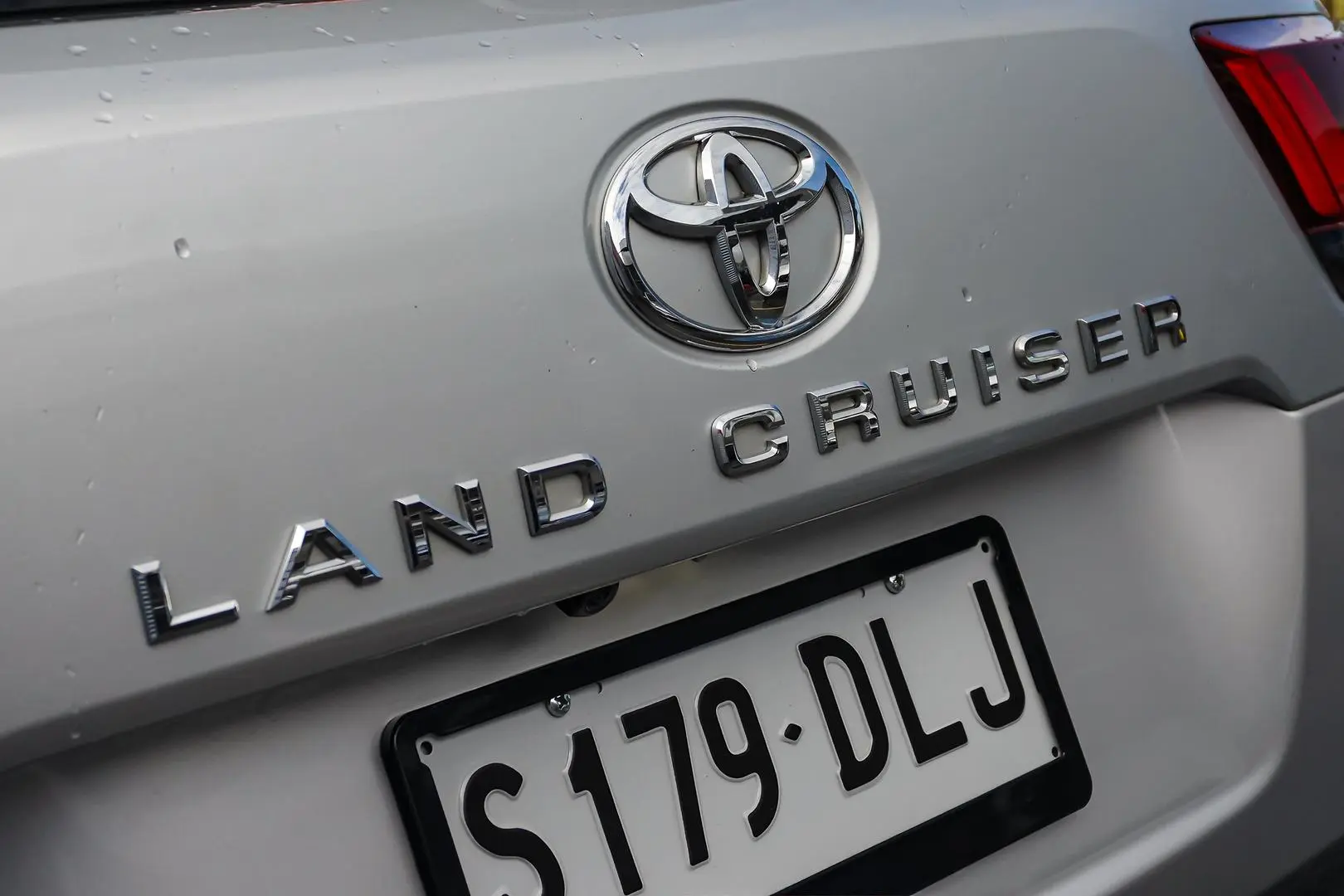 2023 Toyota Landcruiser Gallery Image 15