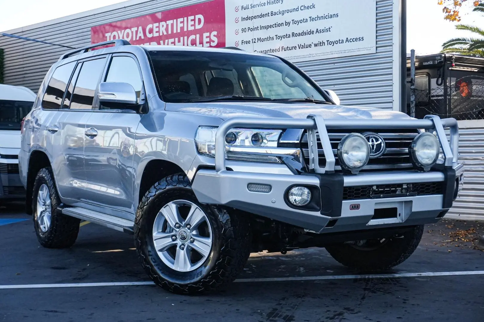 2018 Toyota Landcruiser Gallery Image 2