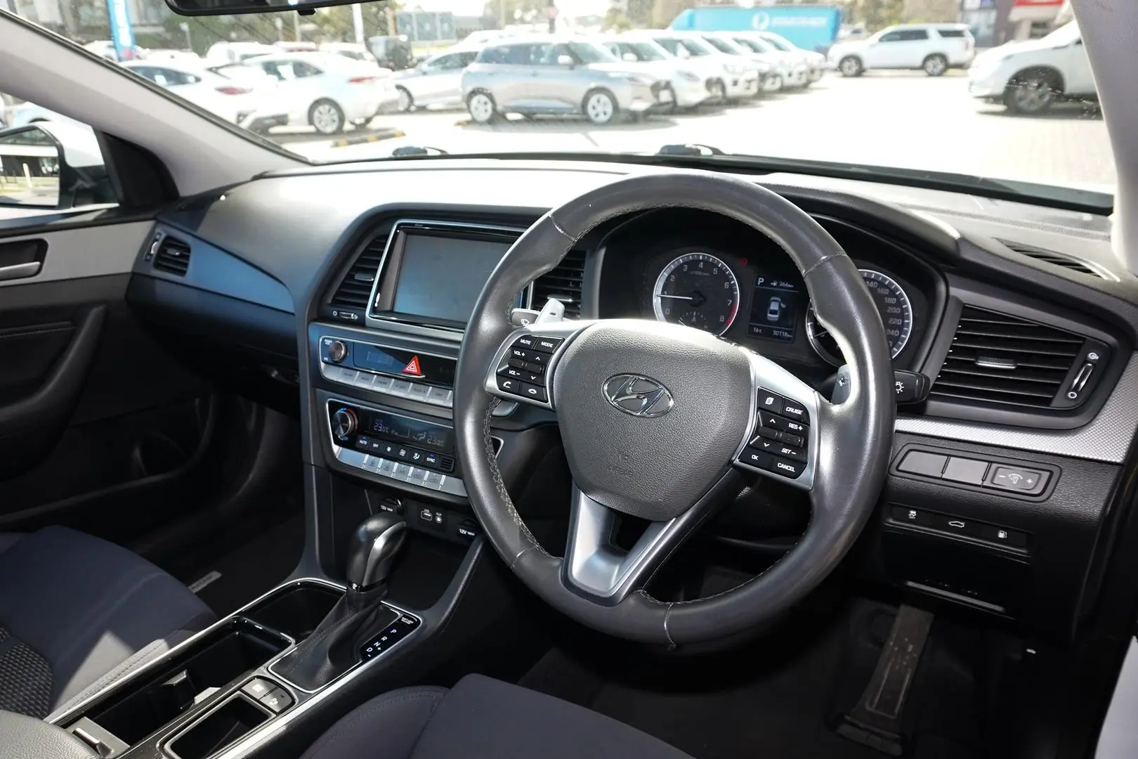 2018 Hyundai Sonata Gallery Image 6