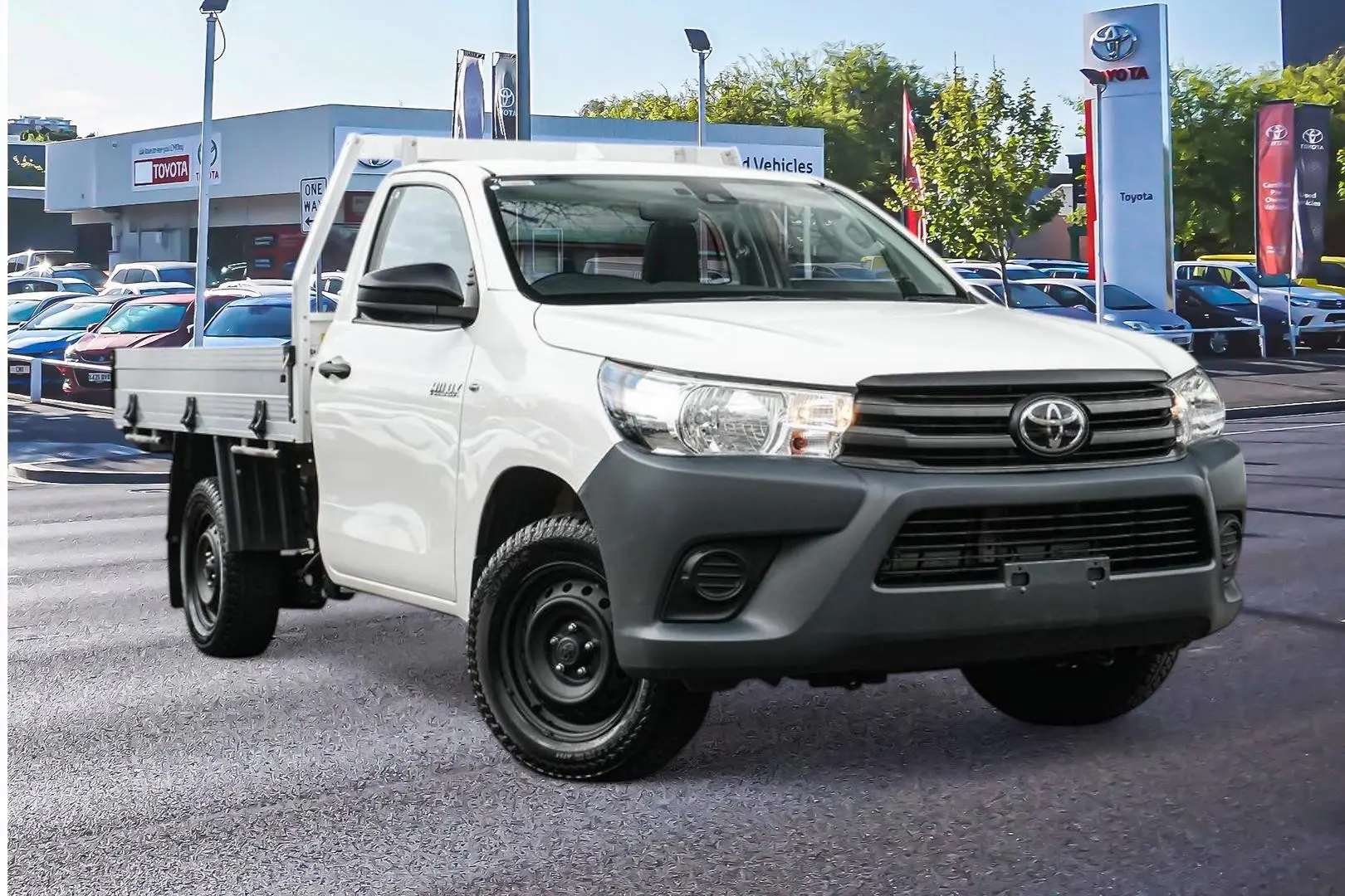 2022 Toyota Hilux Gallery Image 1