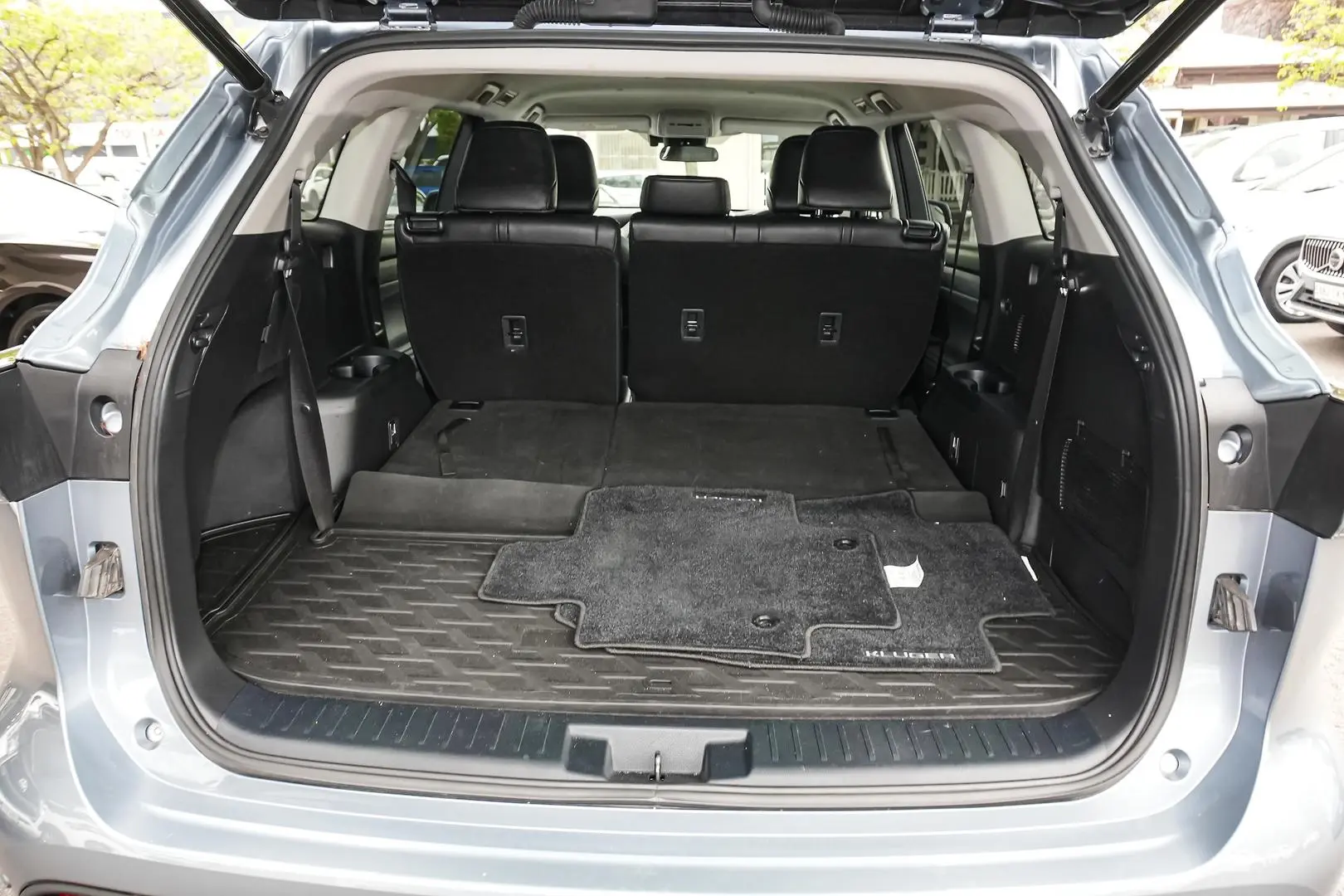 2021 Toyota Kluger Gallery Image 10