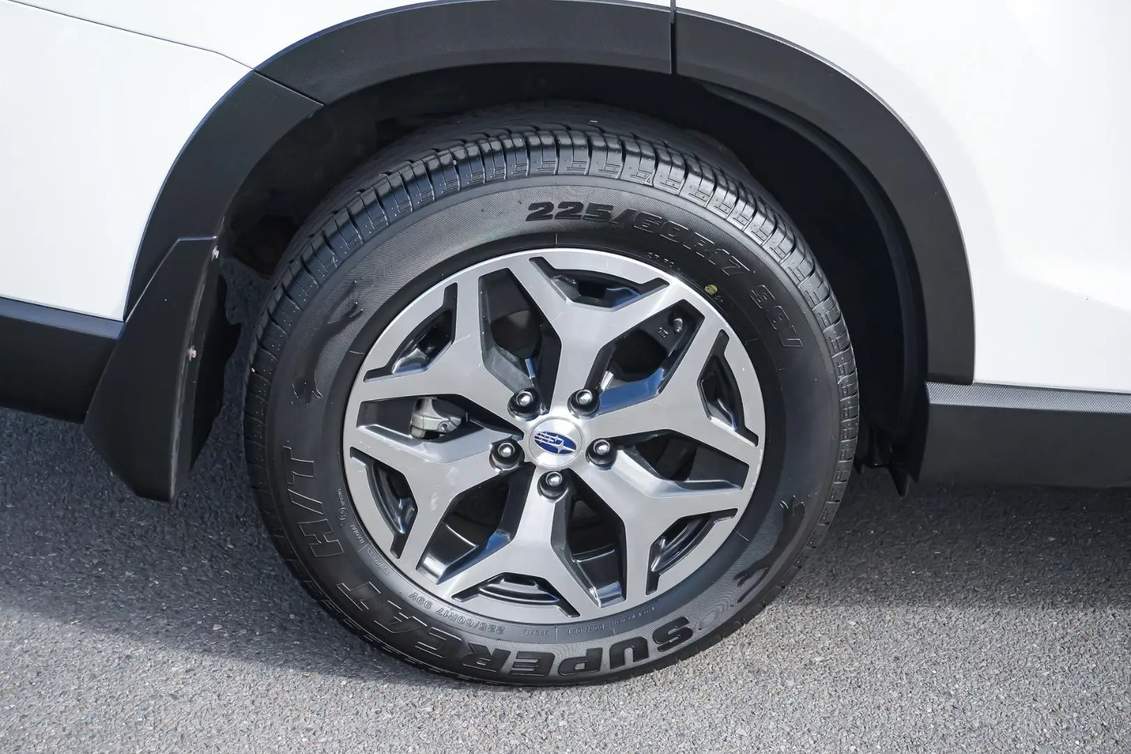2024 Subaru Forester Gallery Image 17