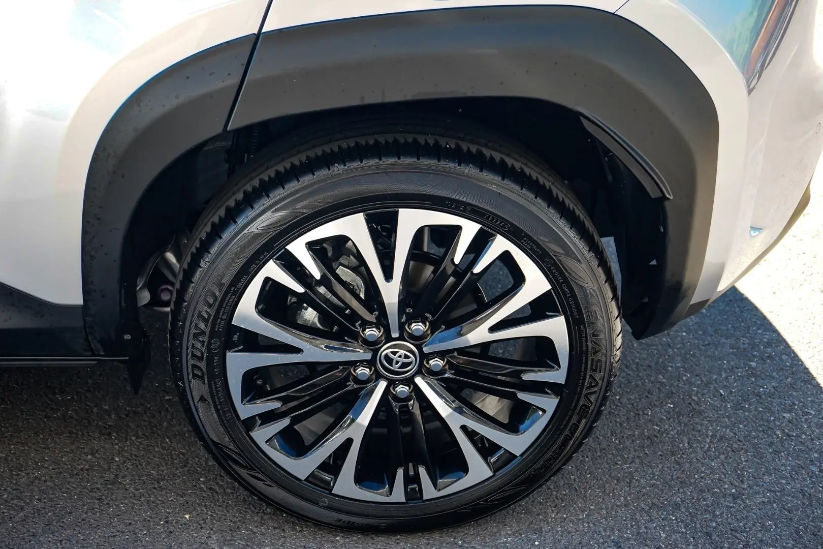 2024 Toyota Yaris Cross Gallery Image 16