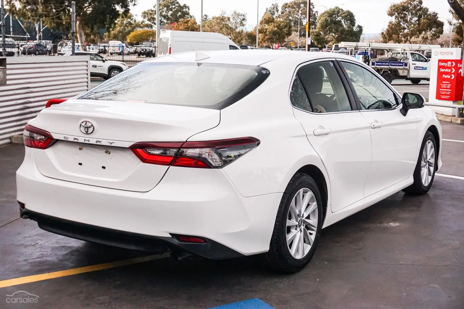 2022 Toyota Camry Image 2