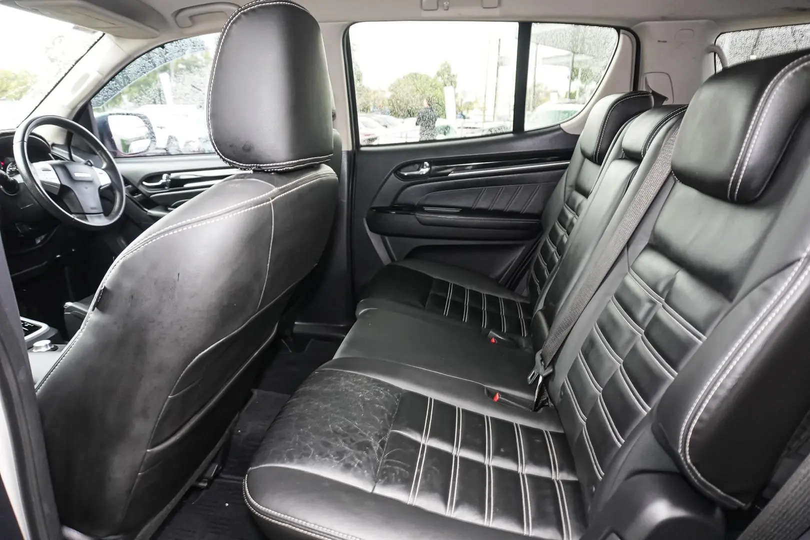 2019 Isuzu MU-X Gallery Image 8