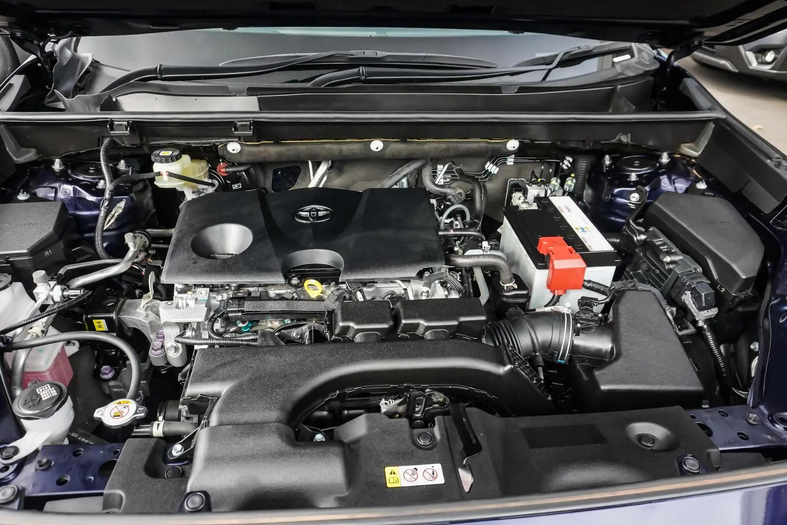 2021 Toyota RAV4 Gallery Image 25