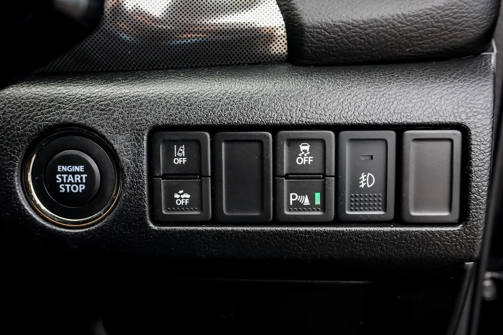 2021 Suzuki Vitara Gallery Image 24
