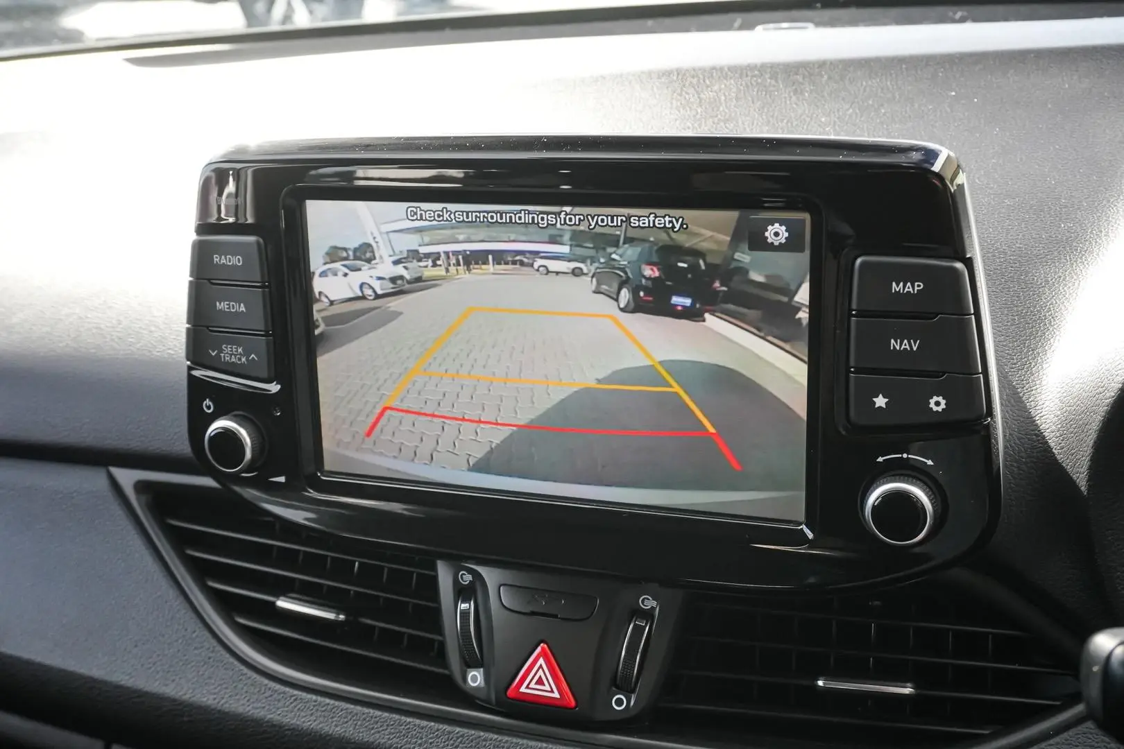 2017 Hyundai i30 Gallery Image 22