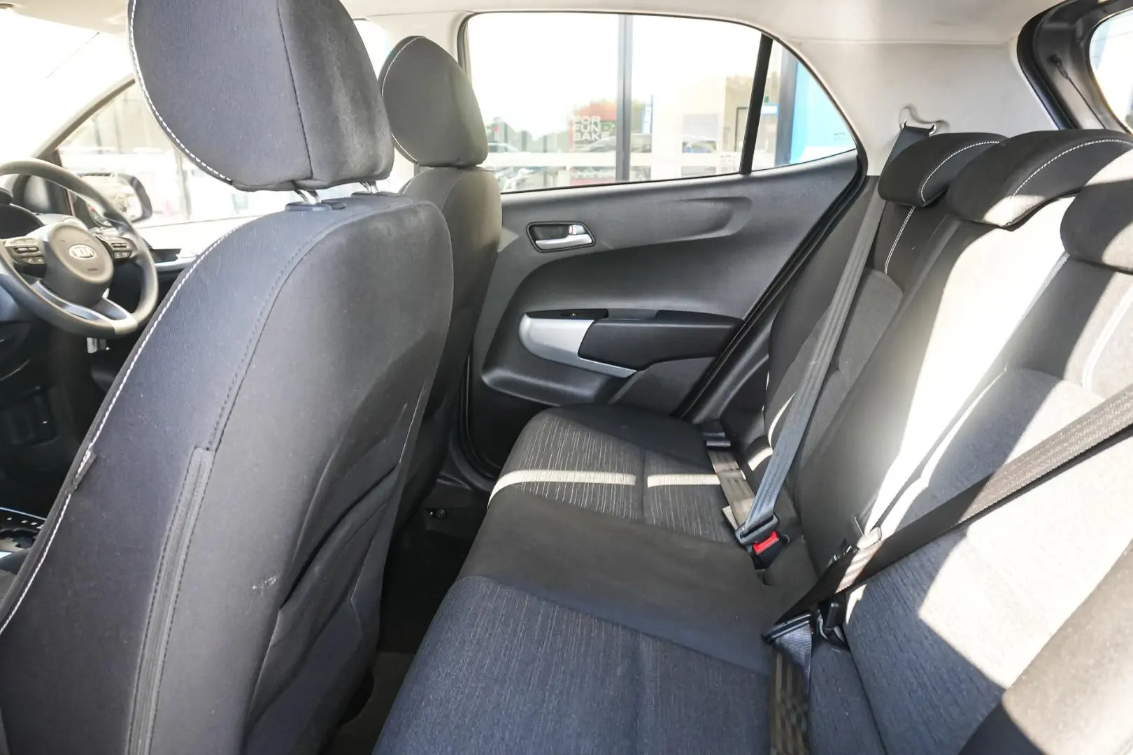 2017 Kia Picanto Gallery Image 8
