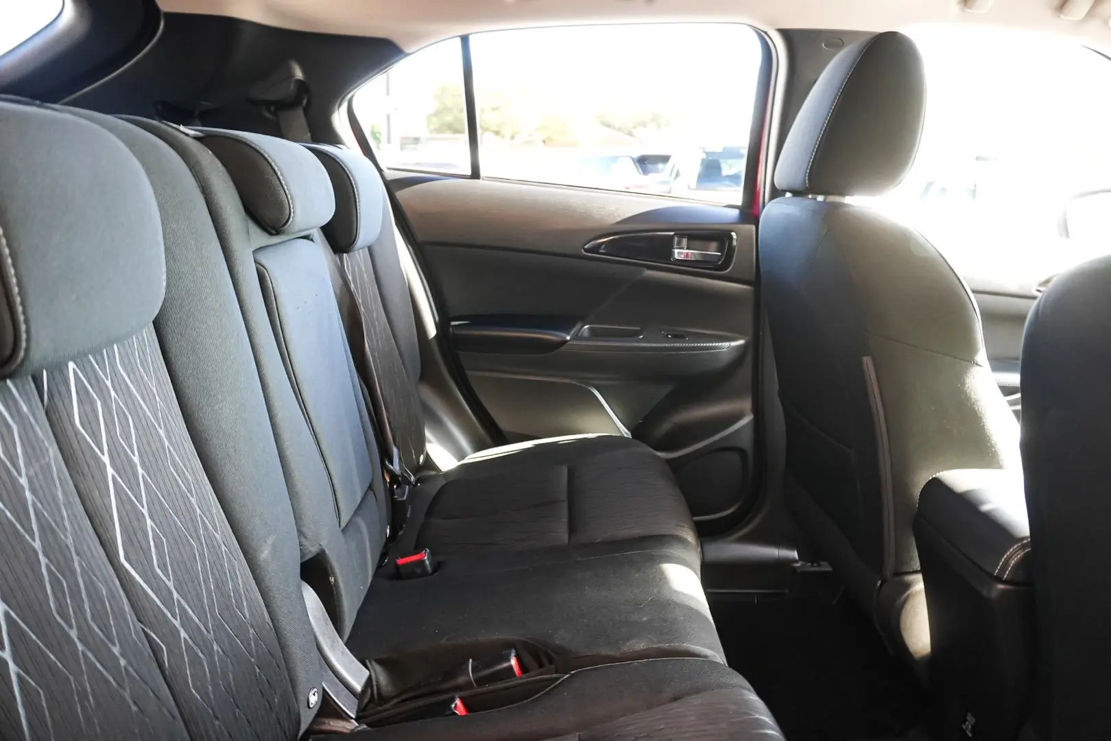 2019 Mitsubishi Eclipse Cross Gallery Image 14