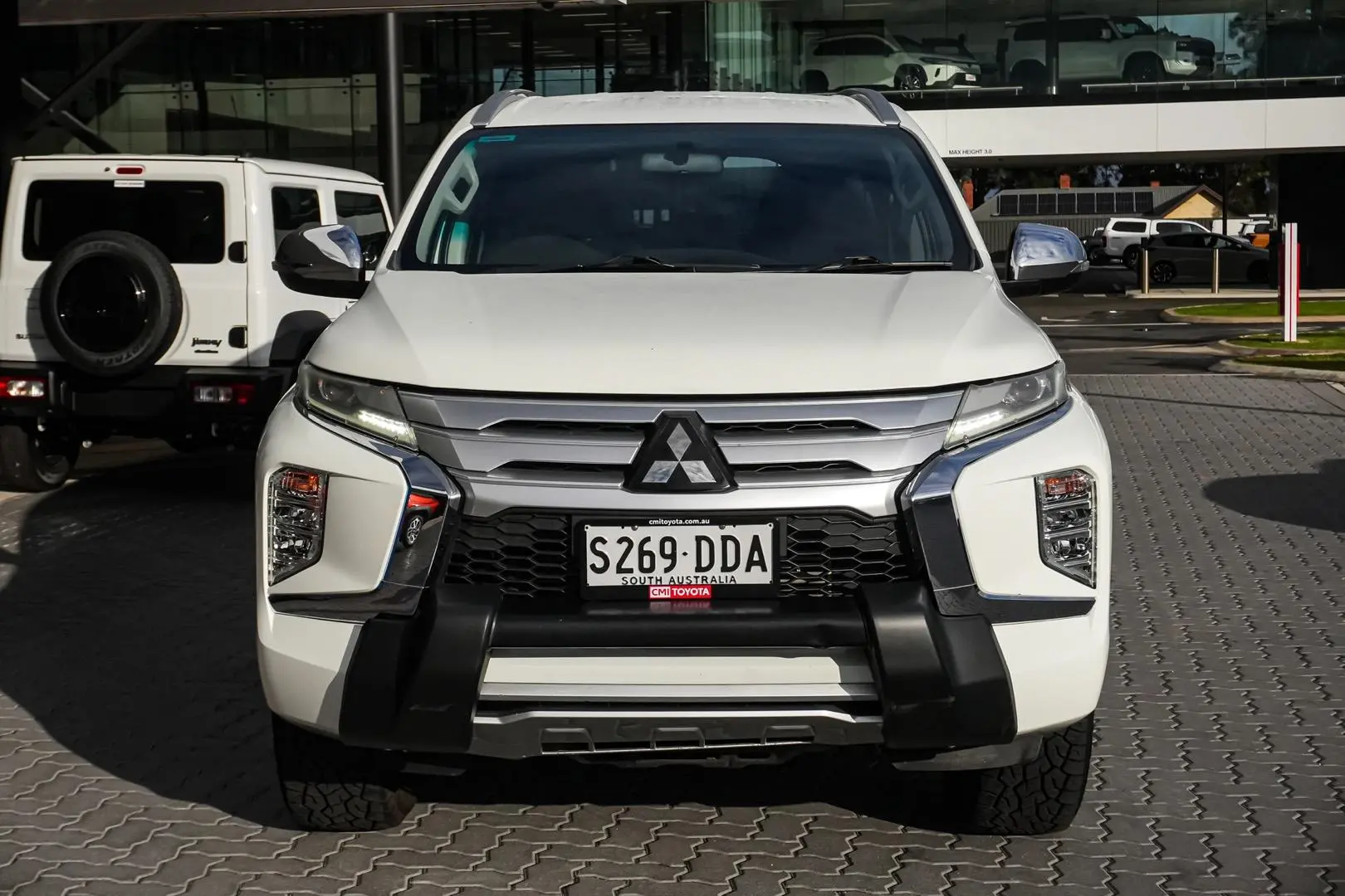 2021 Mitsubishi Pajero Sport Gallery Image 5