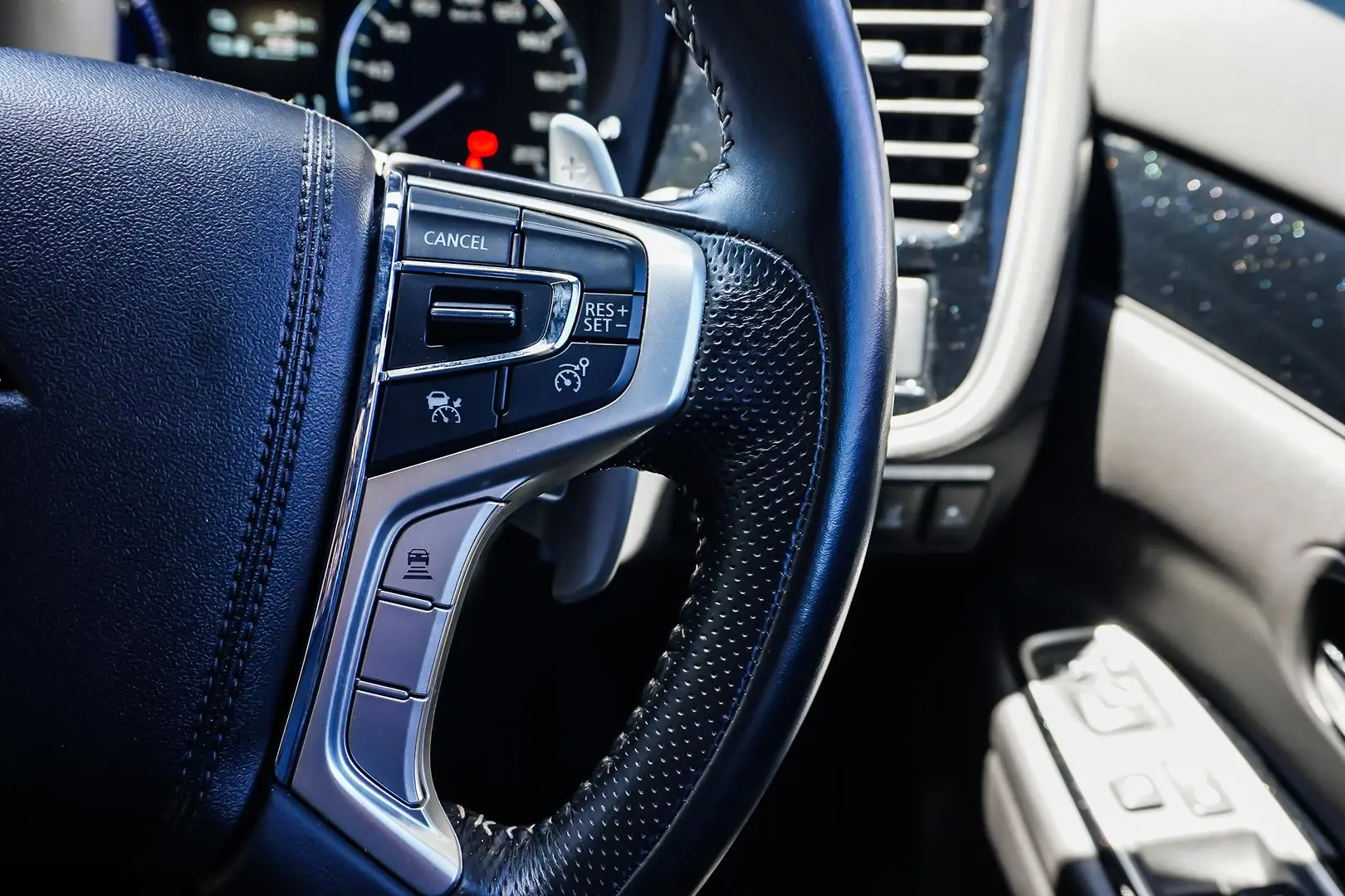 2021 Mitsubishi Outlander Gallery Image 27