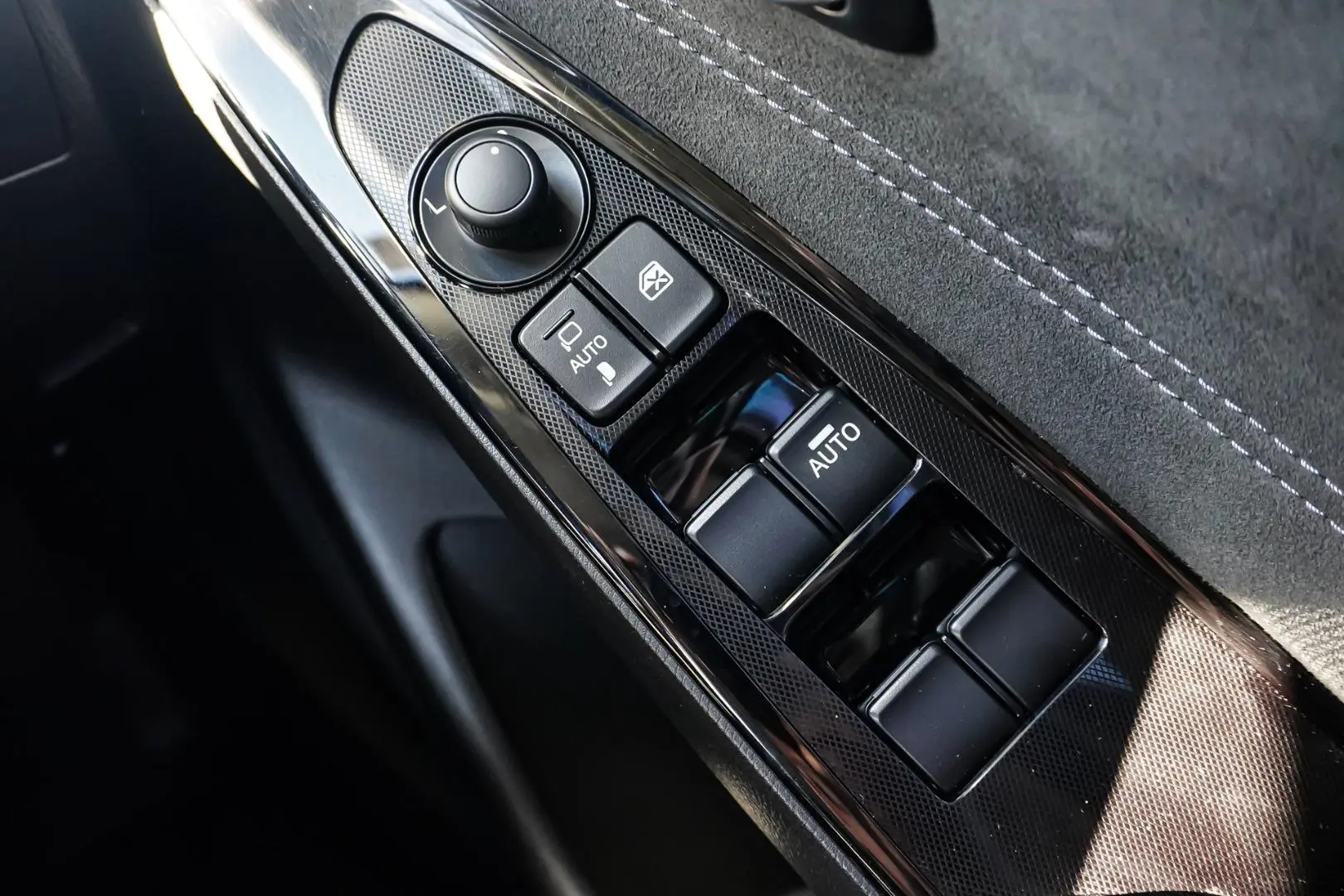 2020 Mazda 2 Gallery Image 22