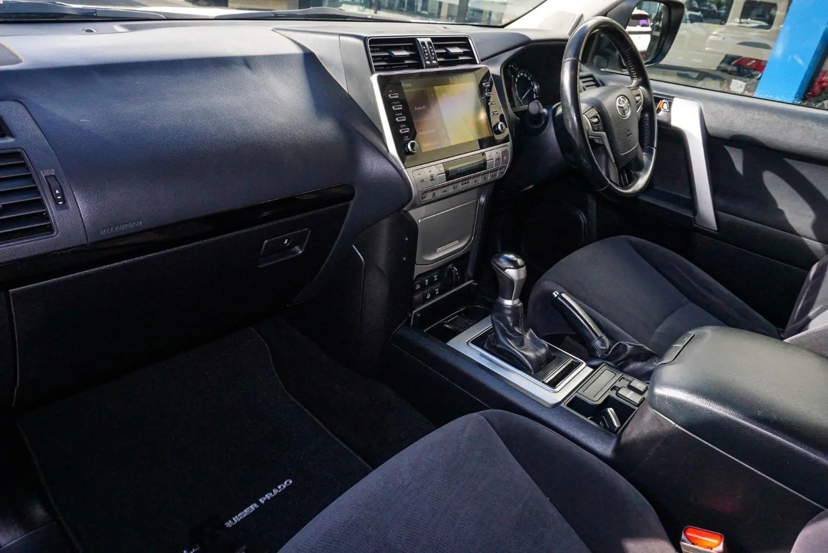 2021 Toyota Landcruiser Prado Gallery Image 10
