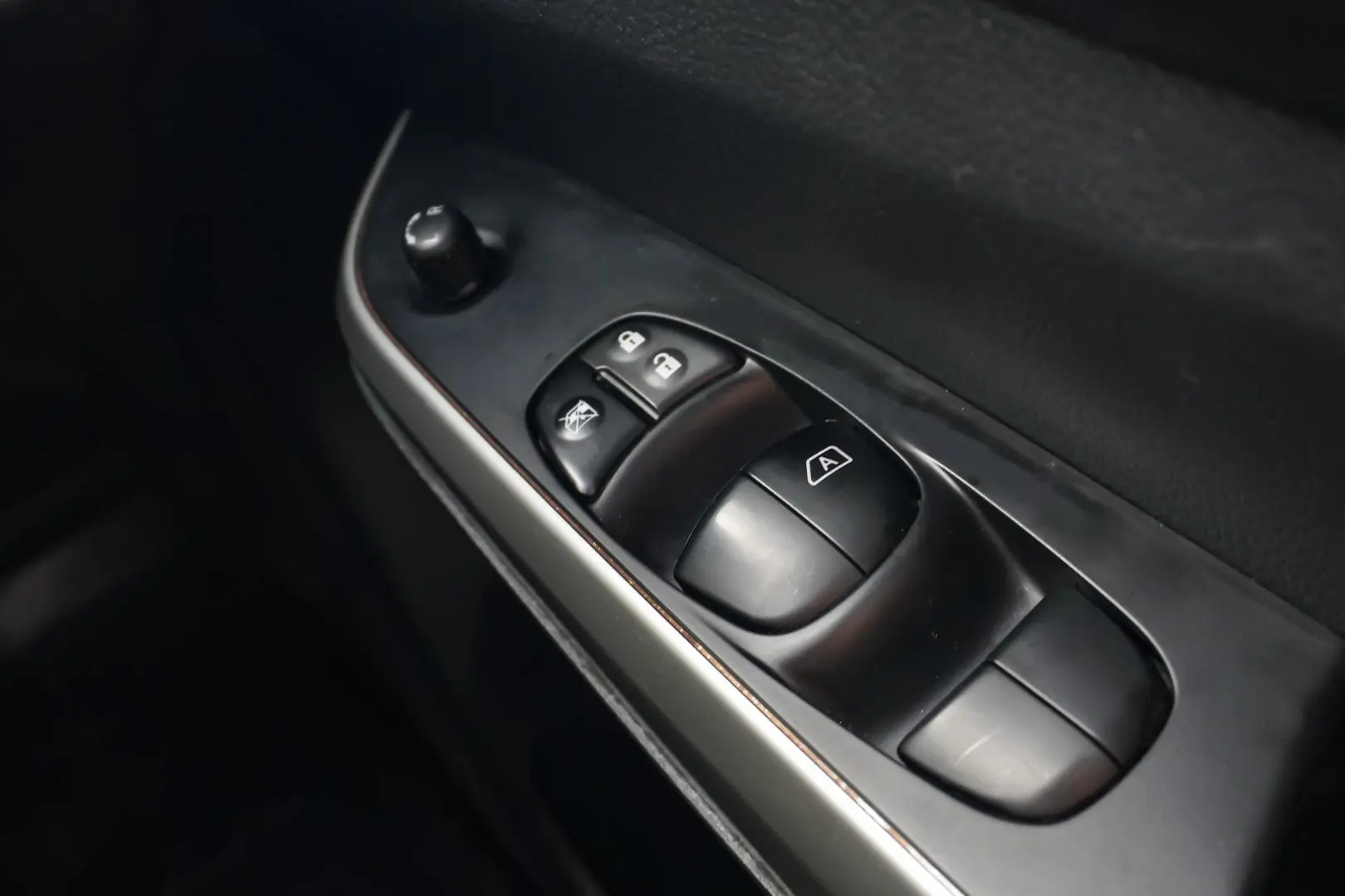 2020 Nissan Navara Gallery Image 23