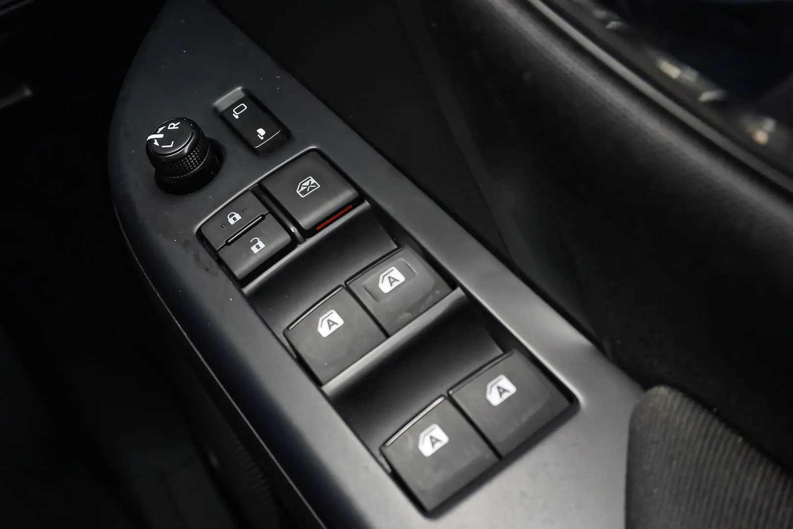 2023 Toyota Fortuner Gallery Image 19