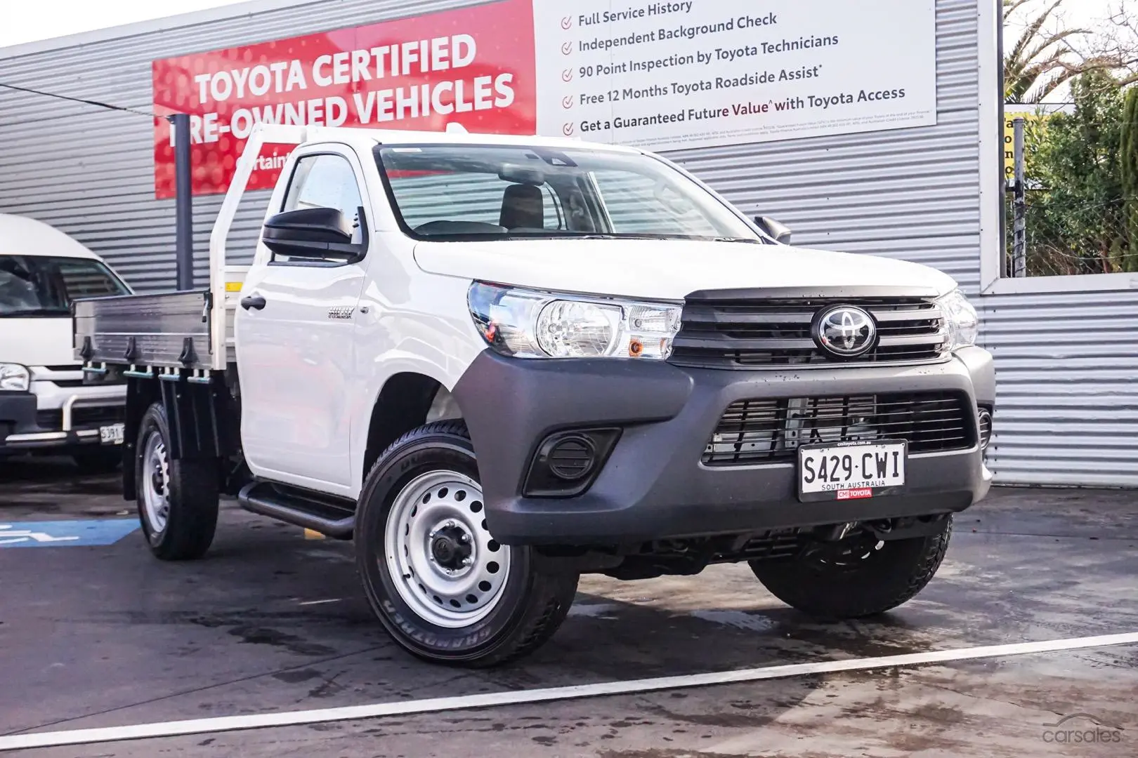 2022 Toyota Hilux Image 1