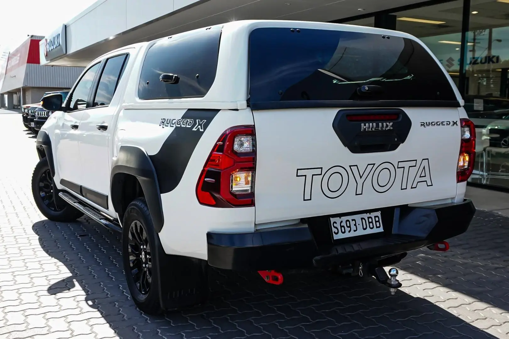 2021 Toyota Hilux Gallery Image 3