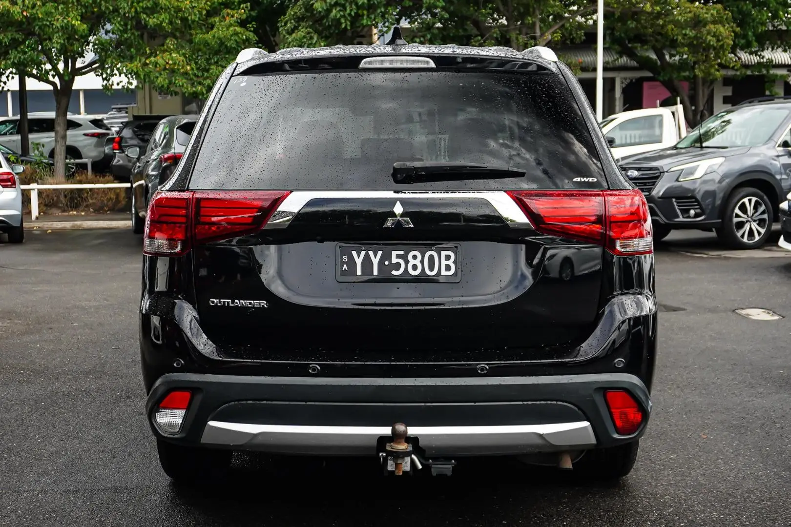 2017 Mitsubishi Outlander Gallery Image 5