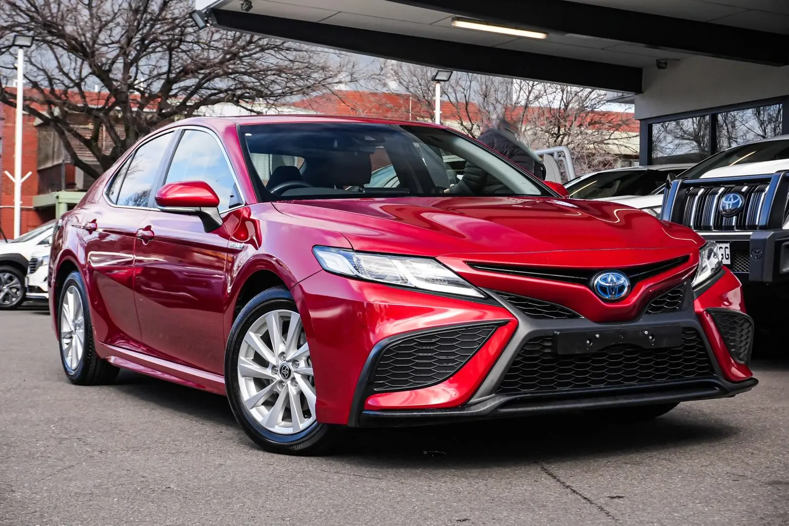 2021 Toyota Camry Gallery Image 2
