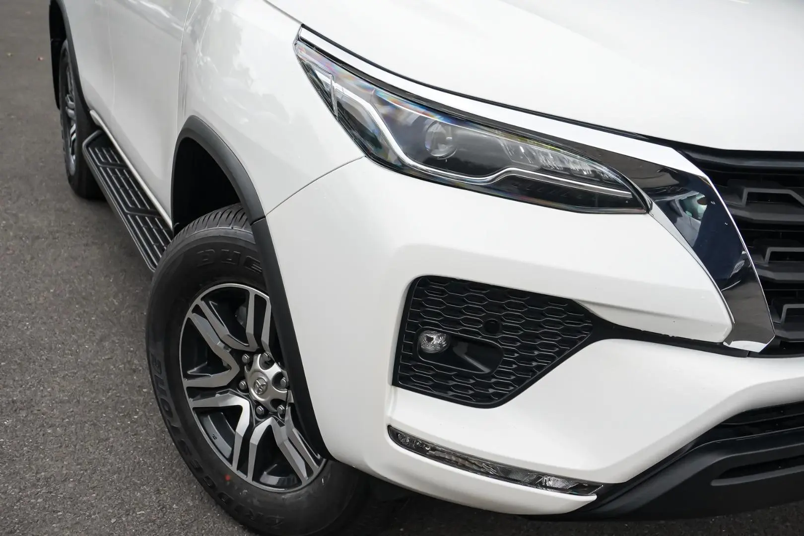 2024 Toyota Fortuner Gallery Image 11