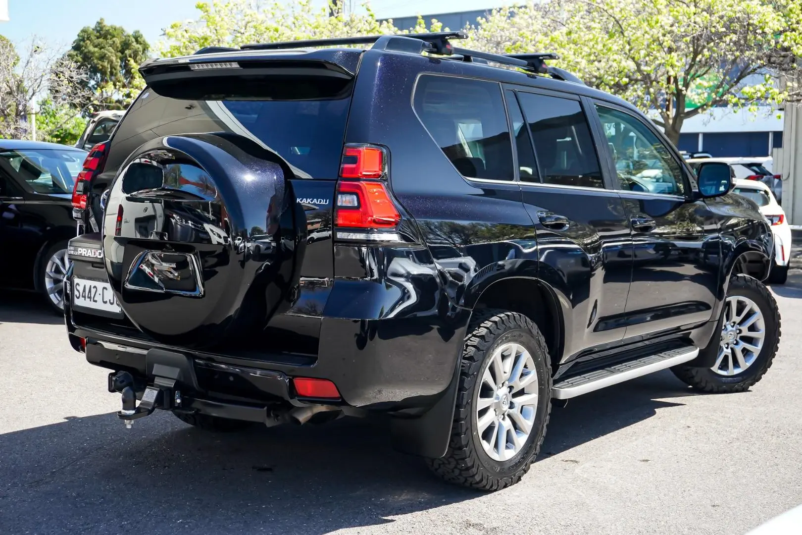 2021 Toyota Landcruiser Prado Gallery Image 3
