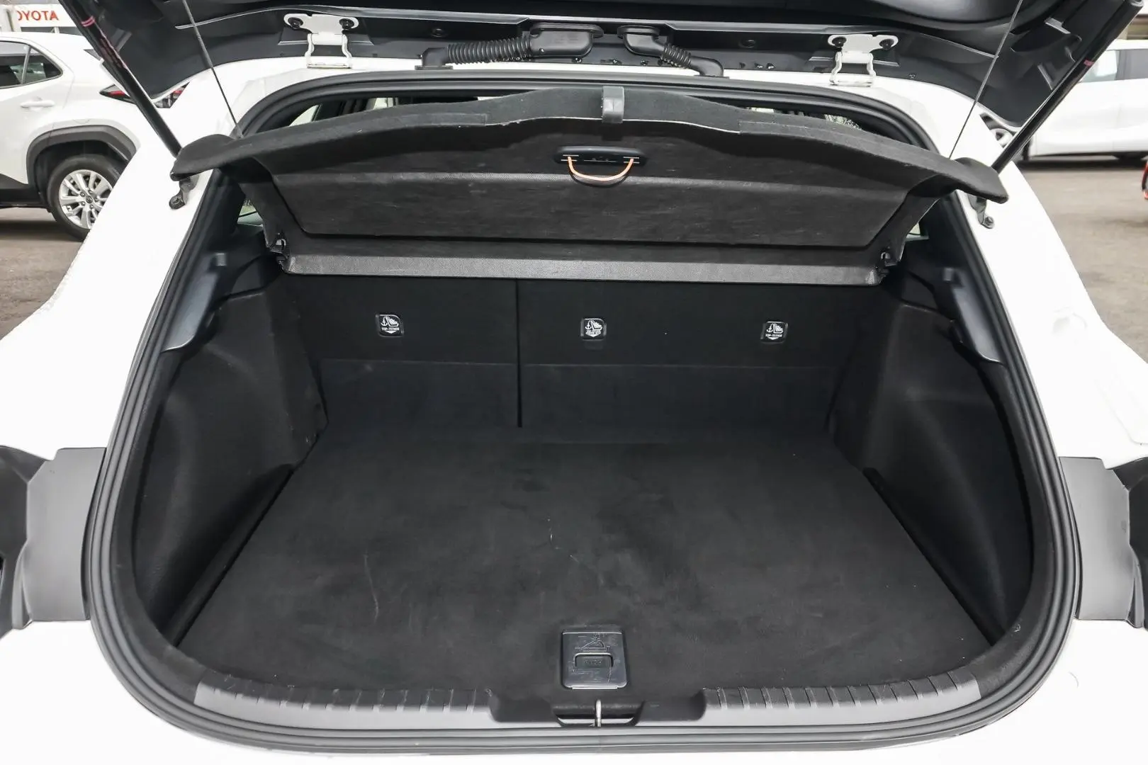 2022 Toyota Corolla Gallery Image 9