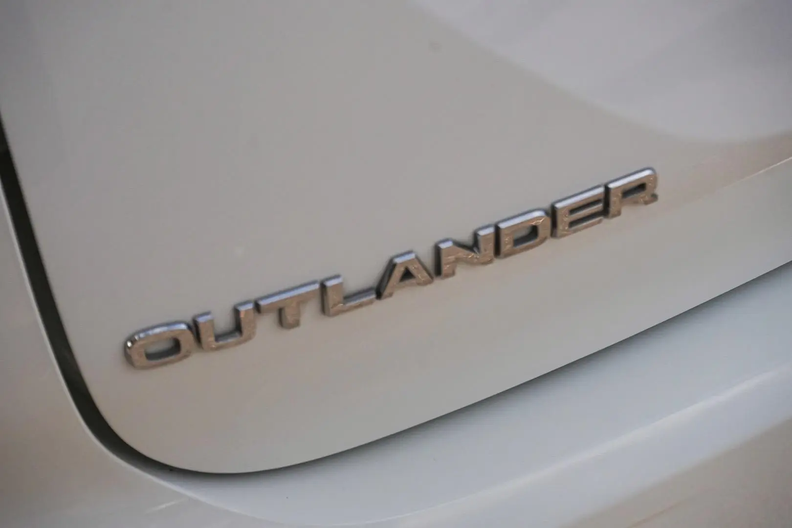 2023 Mitsubishi Outlander Gallery Image 15