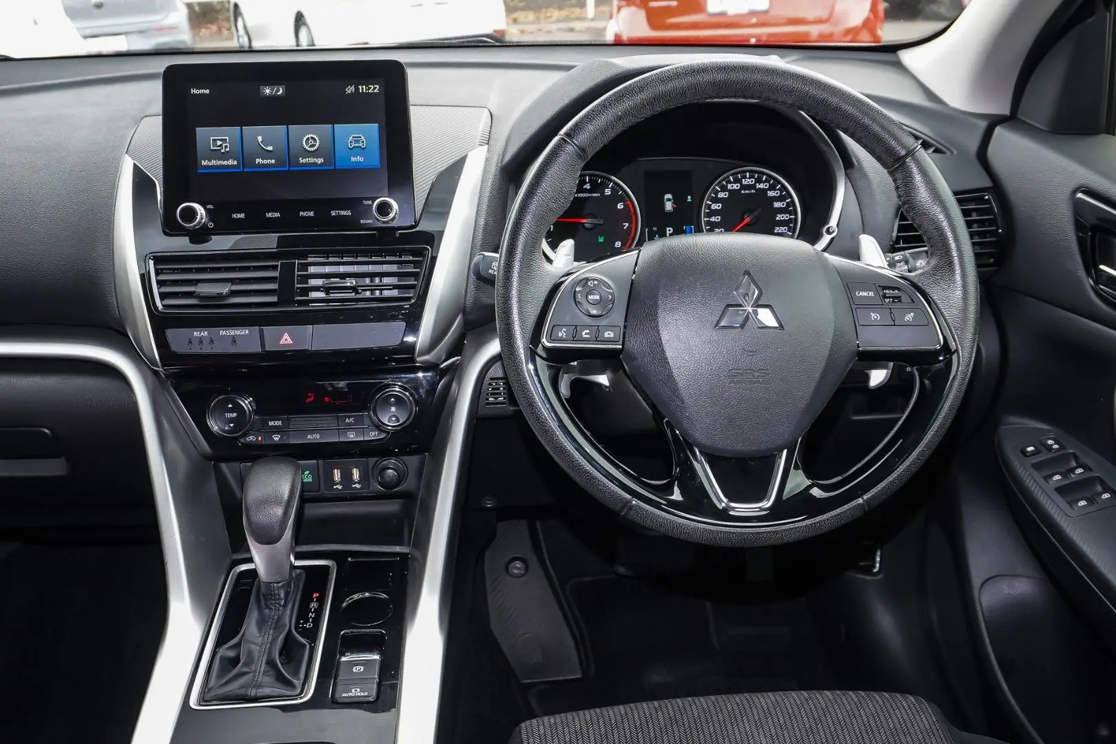2023 Mitsubishi Eclipse Cross Gallery Image 8