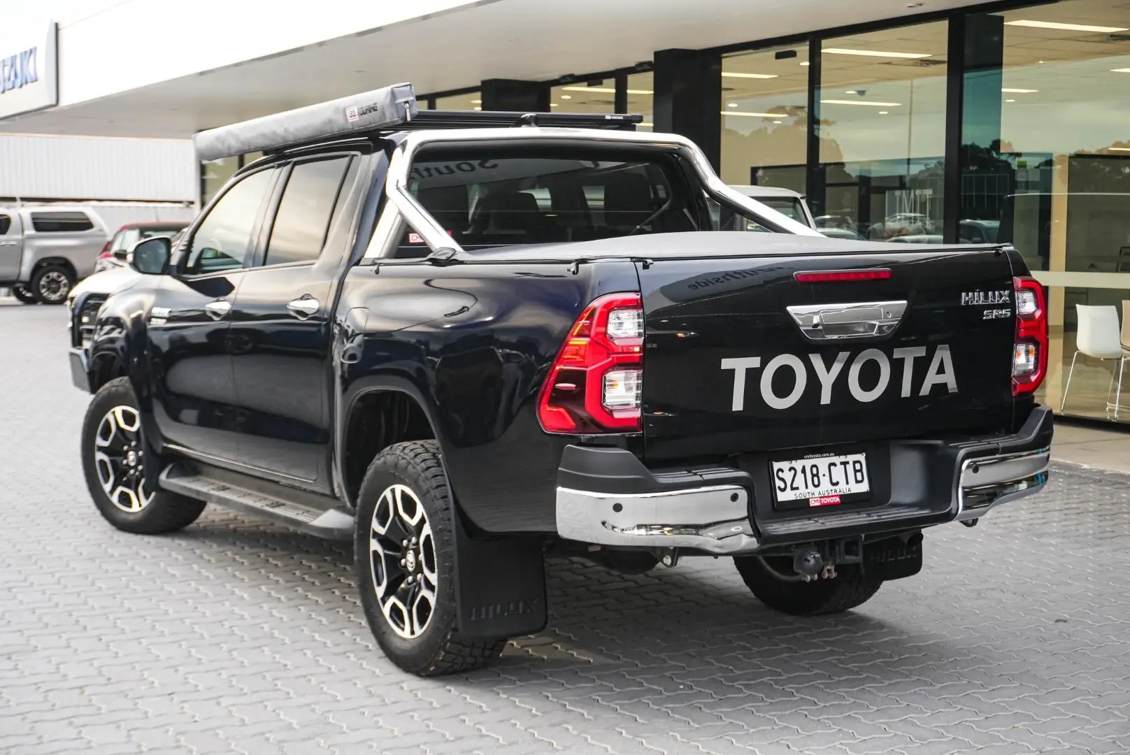 2022 Toyota Hilux Gallery Image 3