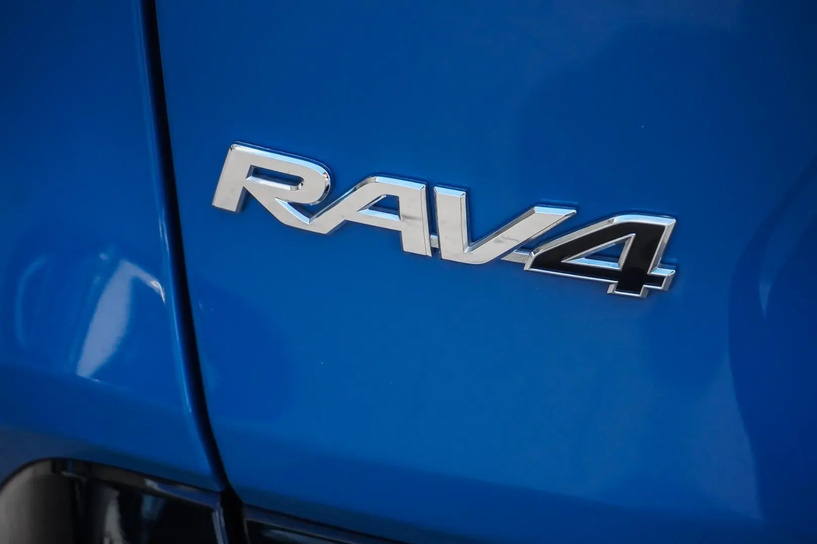 2025 Toyota RAV4 Gallery Image 16