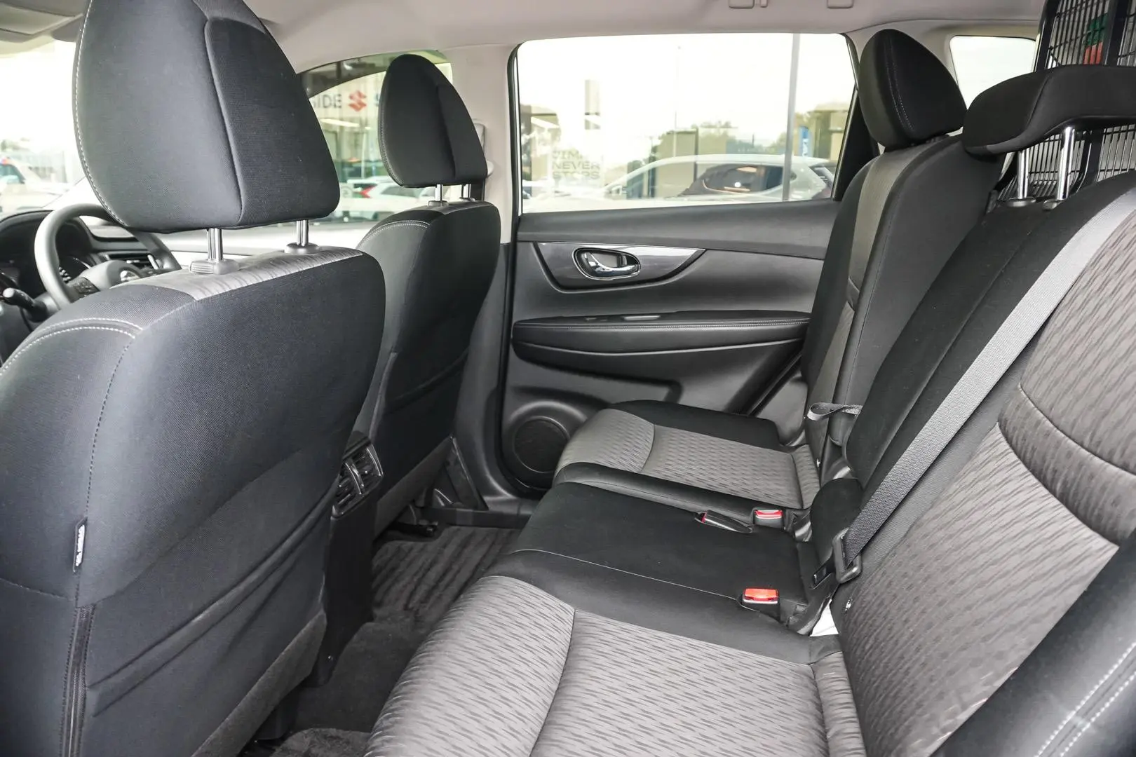 2021 Nissan X-TRAIL Gallery Image 8