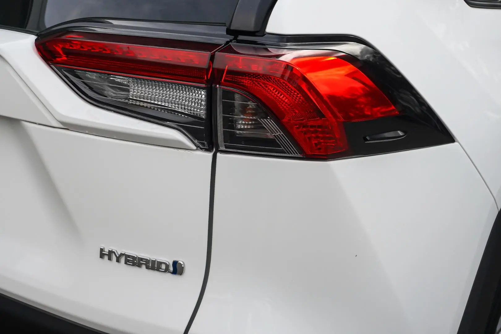 2024 Toyota RAV4 Gallery Image 14