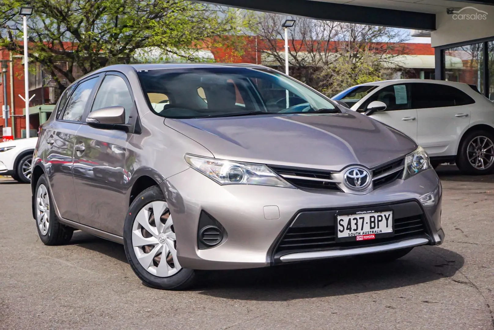 2014 Toyota Corolla Image 2