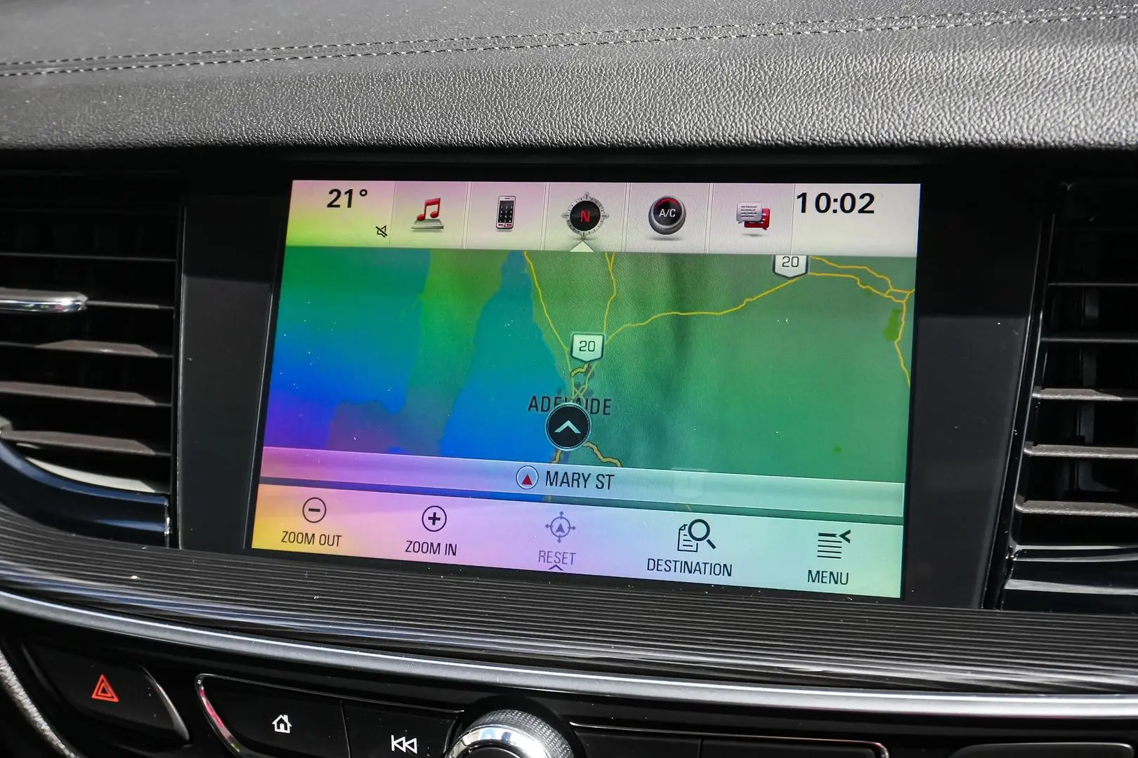 2018 Holden Calais Gallery Image 21