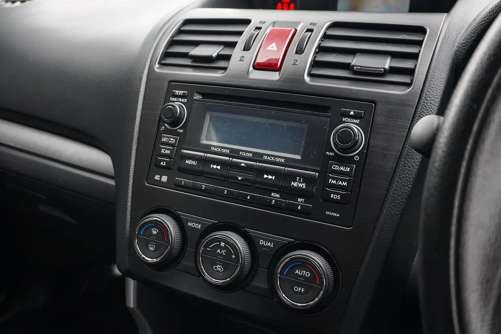 2014 Subaru Forester Gallery Image 23