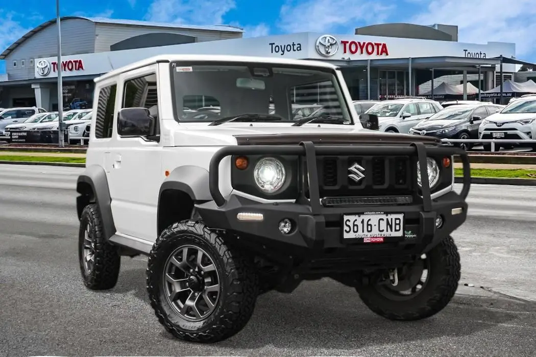 2021 Suzuki Jimny Gallery Image 1