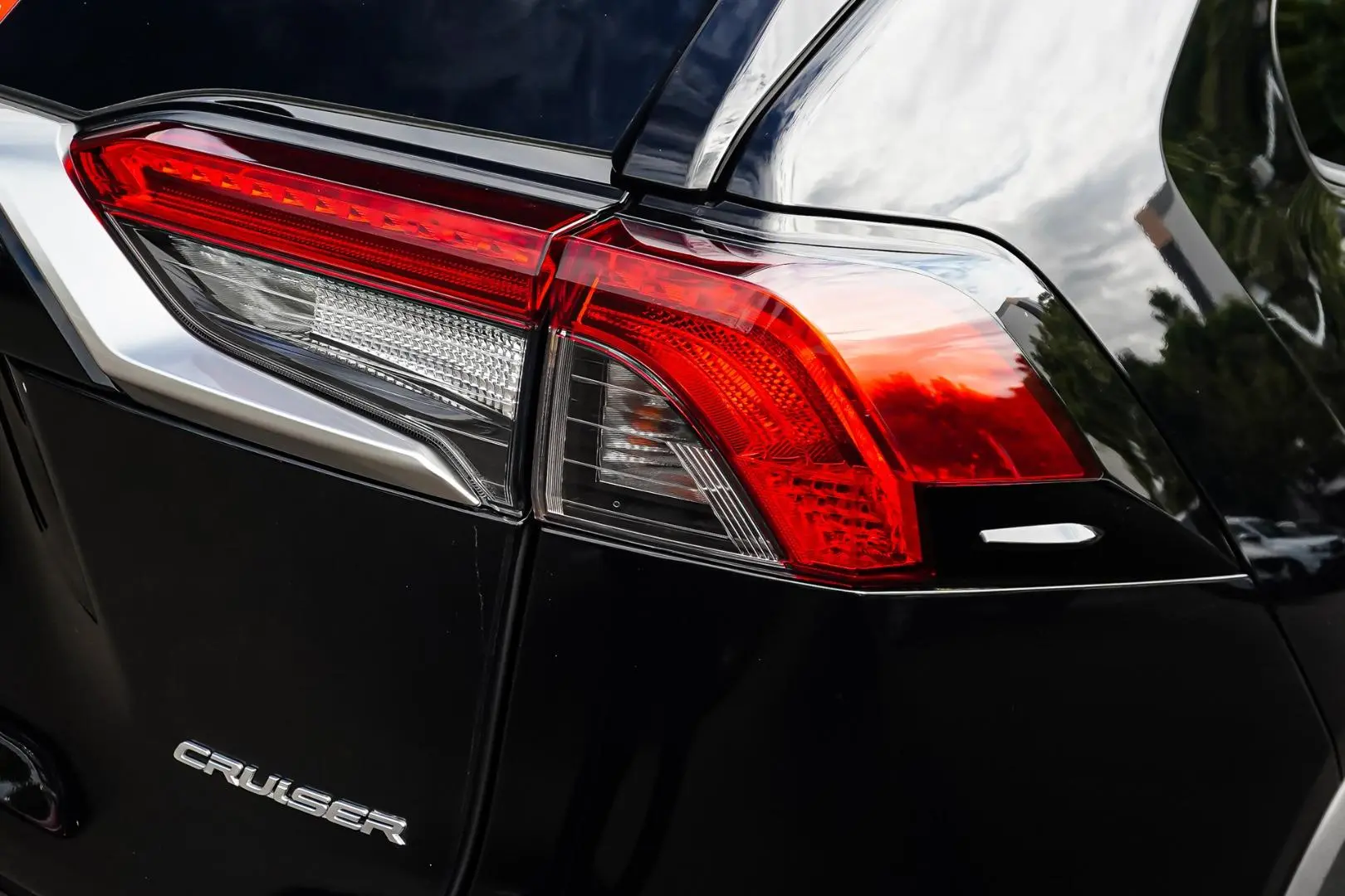 2021 Toyota RAV4 Gallery Image 13