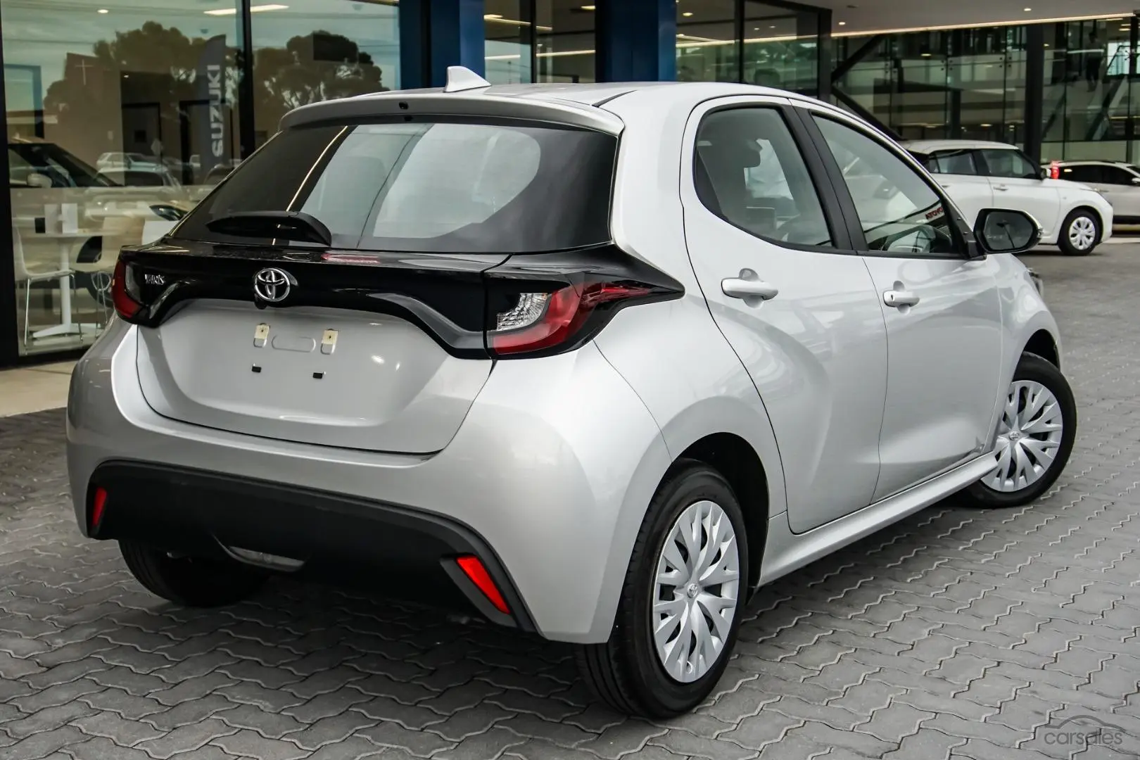 2022 Toyota Yaris Image 2