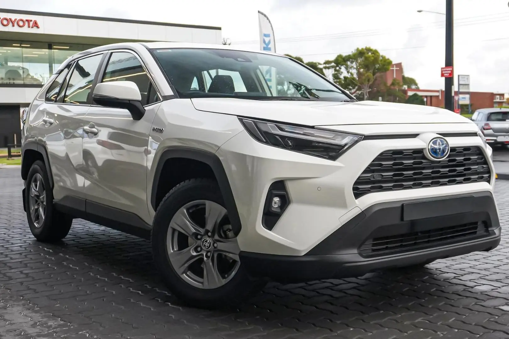 2024 Toyota RAV4 Gallery Image 2