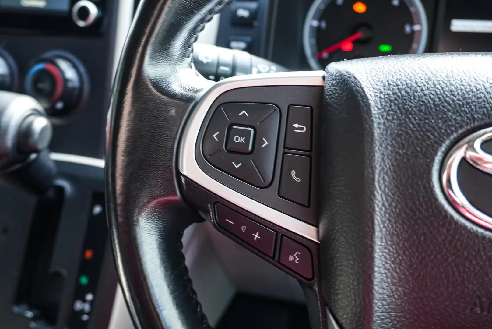 2019 Toyota Hiace Gallery Image 20