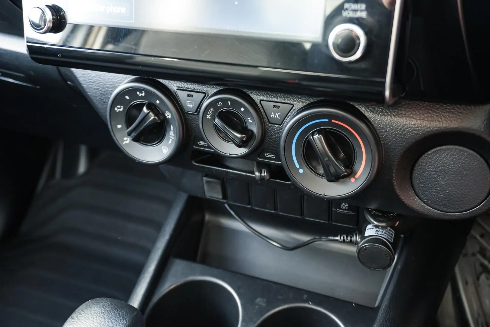 2023 Toyota Hilux Gallery Image 19