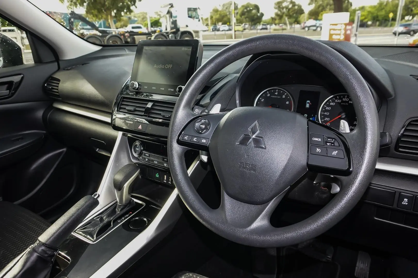 2023 Mitsubishi Eclipse Cross Gallery Image 7