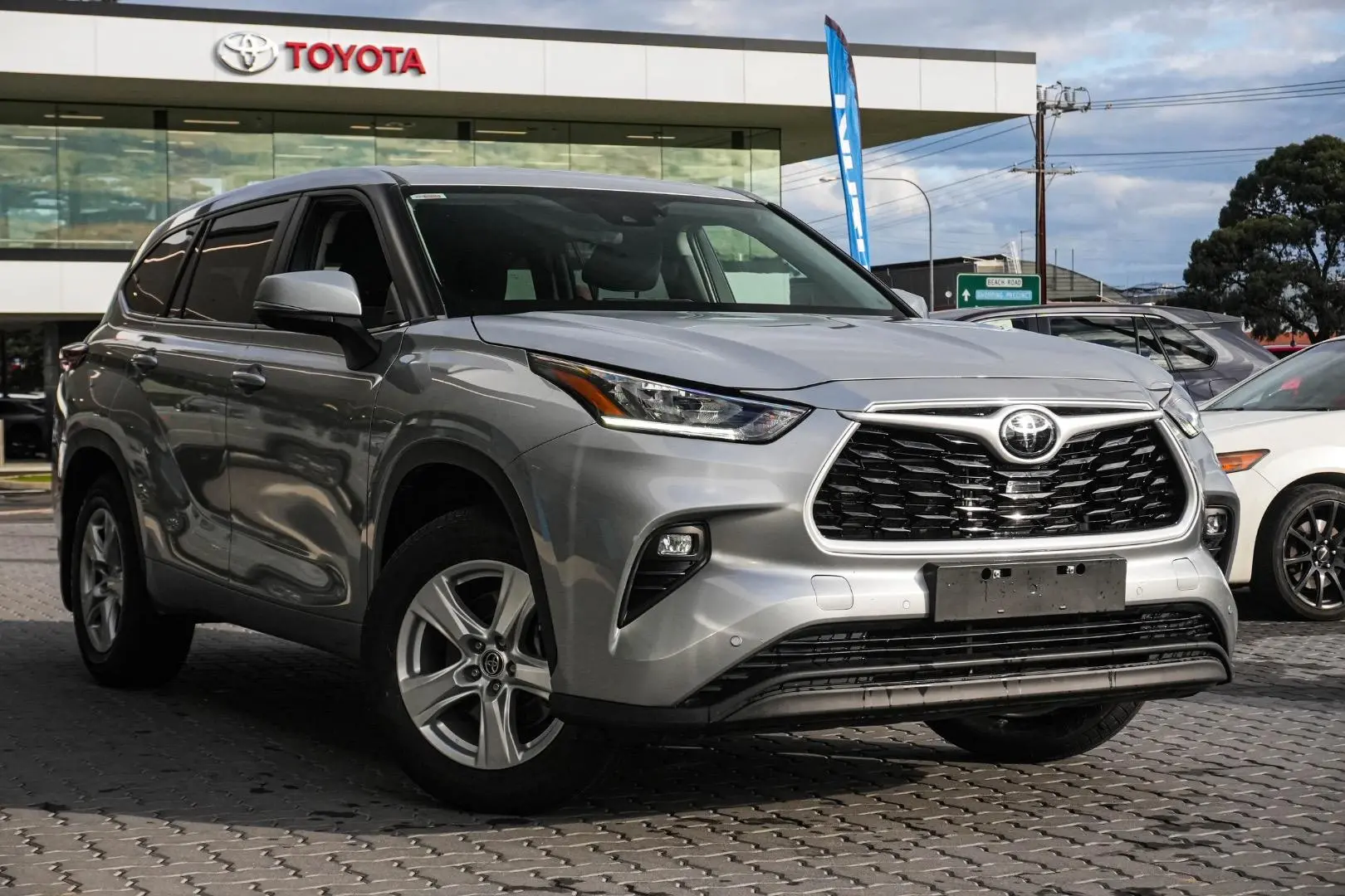 2024 Toyota Kluger Gallery Image 2