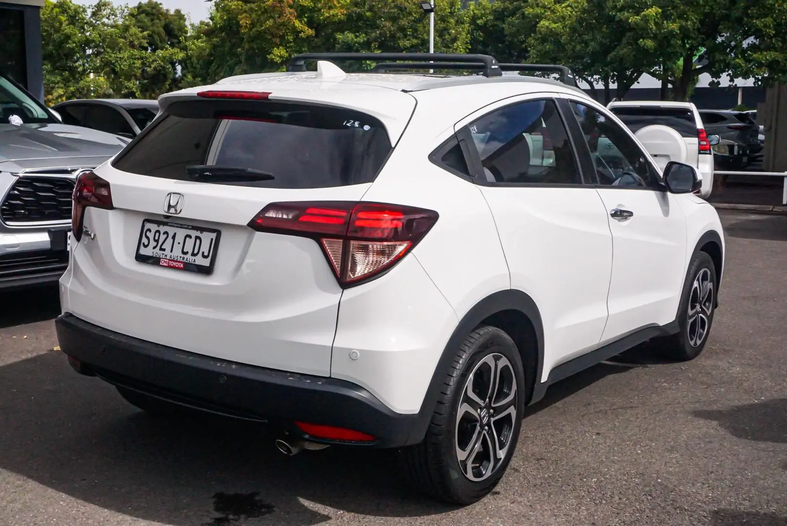 2018 Honda Hr-V Gallery Image 2