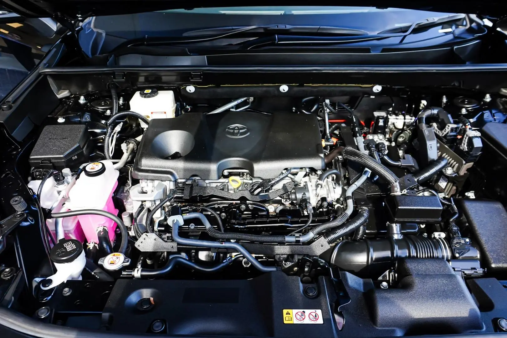 2022 Toyota RAV4 Gallery Image 25