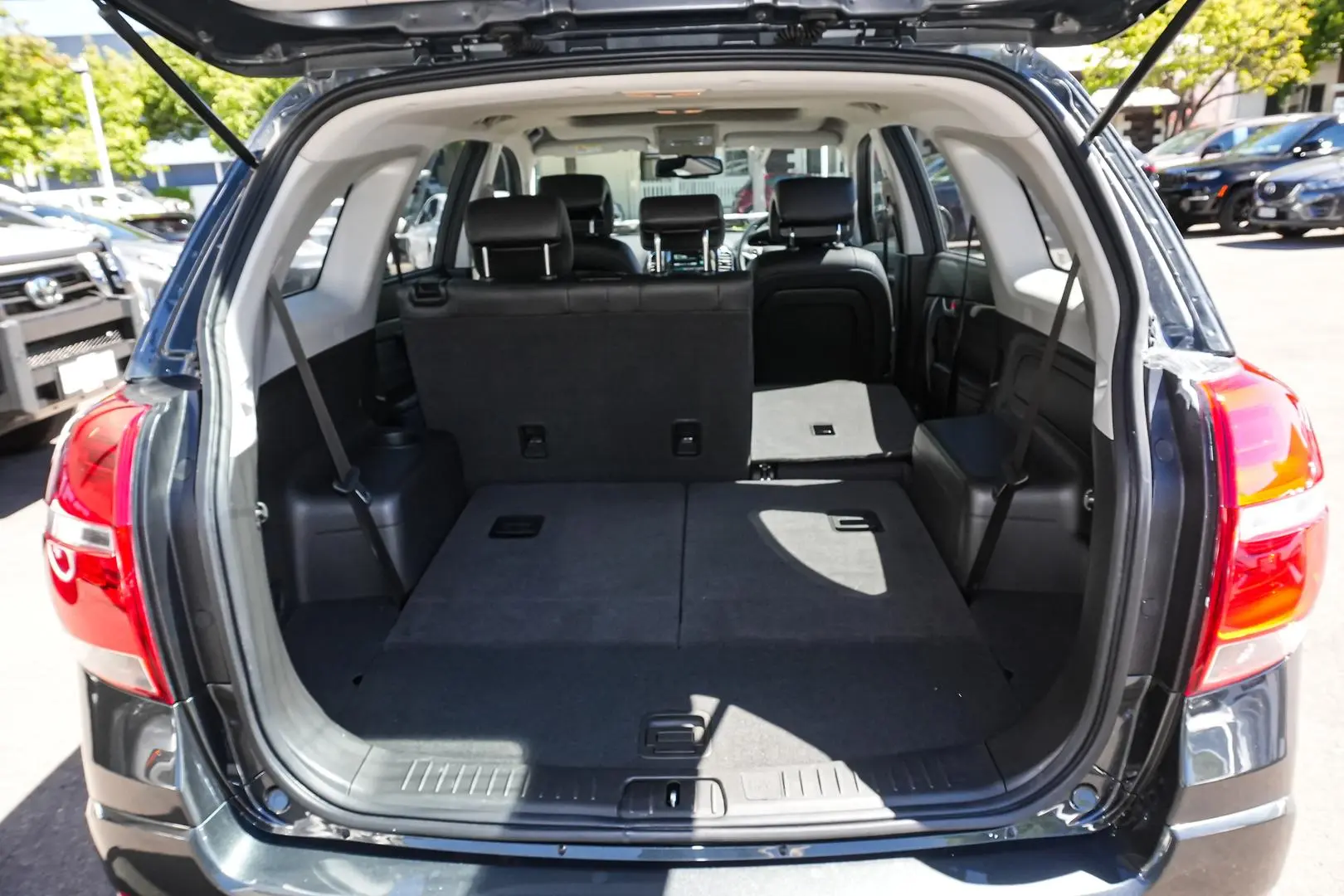 2016 Holden Captiva Gallery Image 14